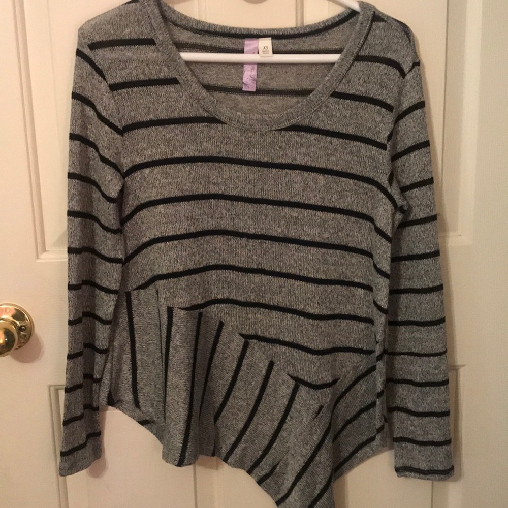 Long sleeved top